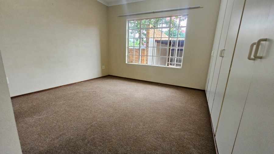 3 Bedroom Property for Sale in Safari Gardens North West
